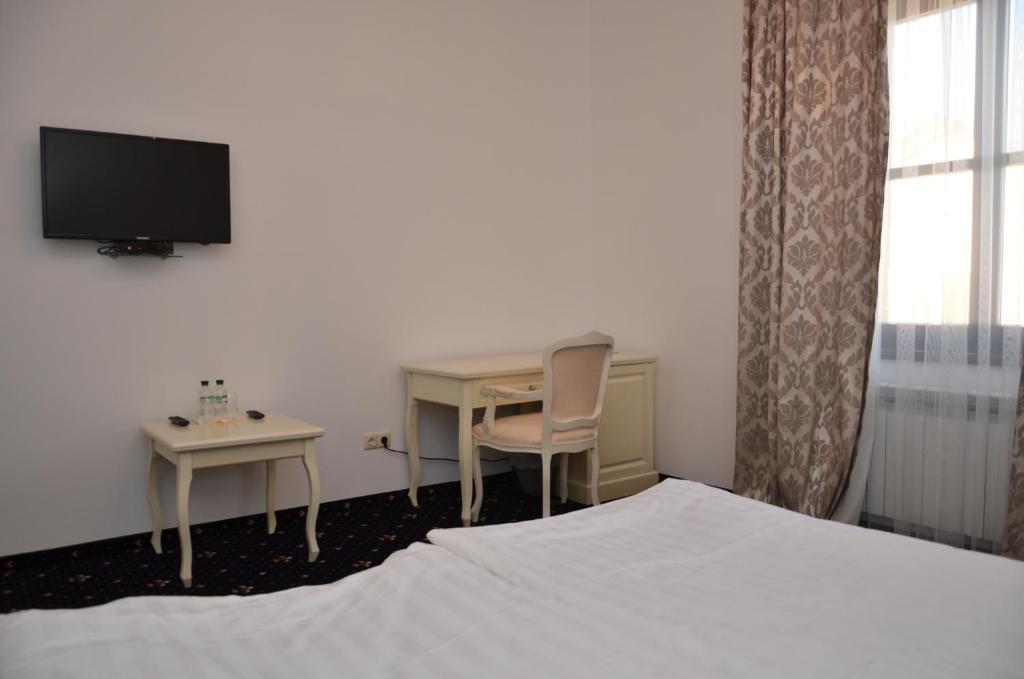 Chateau Royal Hotel Berezovka  Zimmer foto
