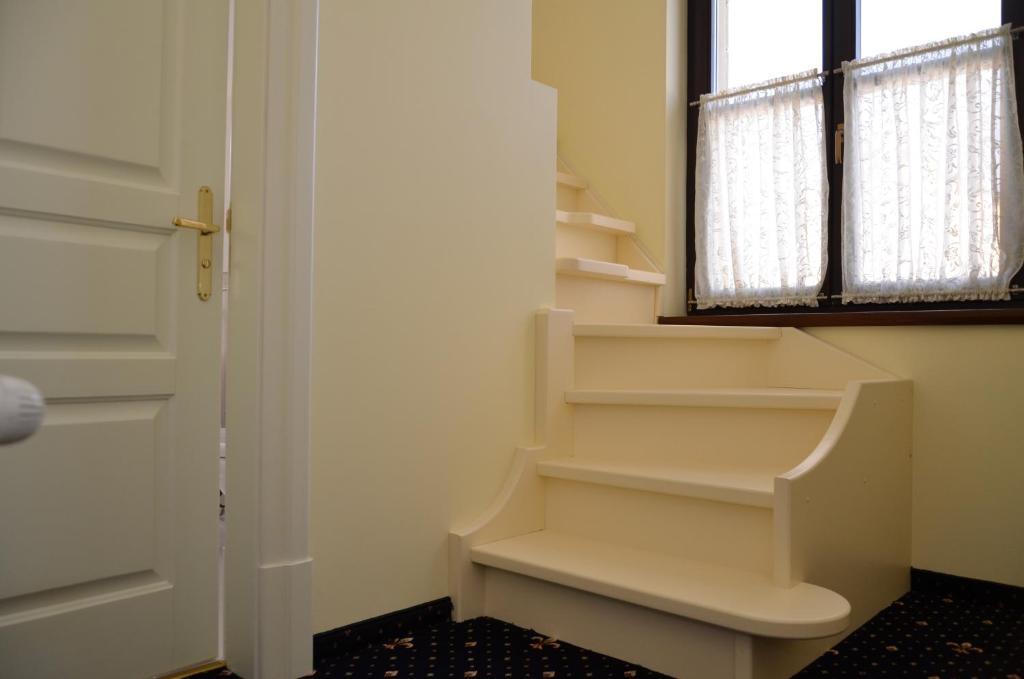 Chateau Royal Hotel Berezovka  Zimmer foto